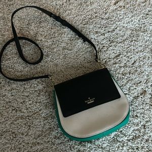 Kate Spade Never been used crossbody bag